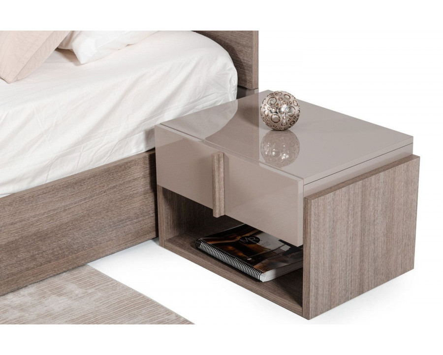 Jubilee - March Modern Nightstand in Oak Maranello Veneer