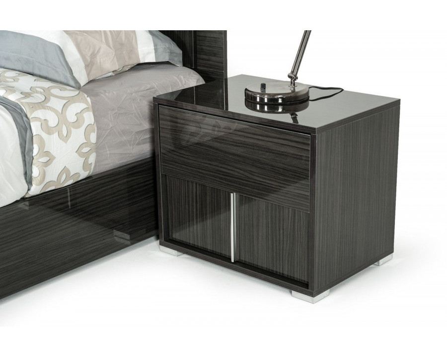 Jubilee - Axman Modern Nightstand in Gray