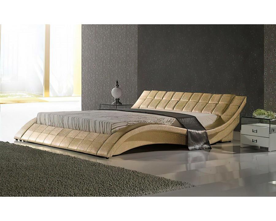 Jubilee Verdandi Curved Modern Queen Size Platform Bed - Gold, Bonded Leather