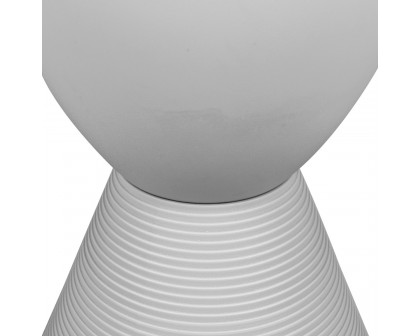 LeisureMod Boyd Modern Round Side End Table - Light Gray