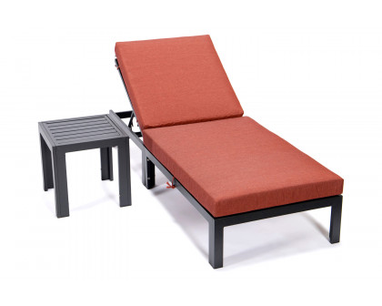 LeisureMod Chelsea Modern Outdoor Weathered Gray Chaise Lounge Chair with Side Table and Cushions