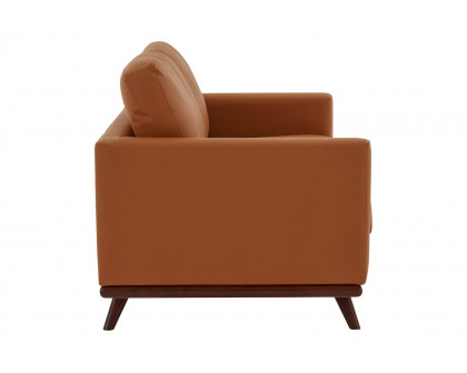 LeisureMod Chester Modern Leather Loveseat With Birch Wood Base - Cognac Tan