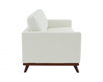 LeisureMod Chester Modern Leather Sofa With Birch Wood Base - White