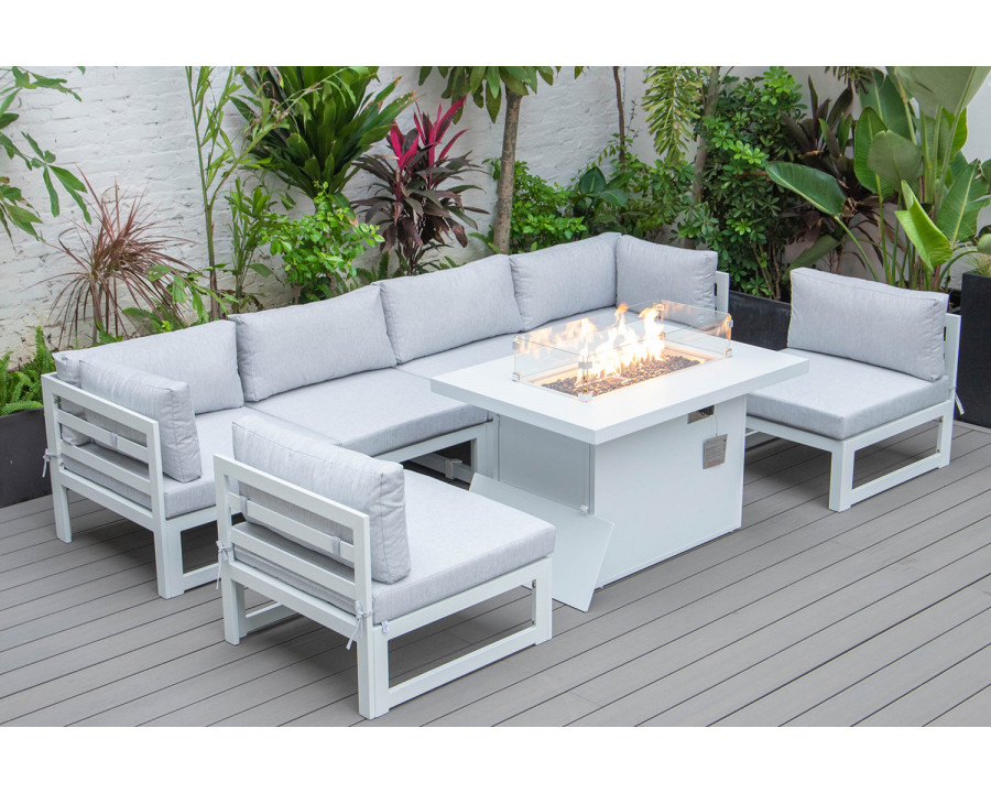 LeisureMod Chelsea 7-Piece Patio Sectional and Fire Pit Table In White Aluminum with Cushions - Light Gray