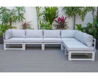 LeisureMod Chelsea 6-Piece Patio Sectional In Weathered Gray Aluminum with Cushions - Light Gray