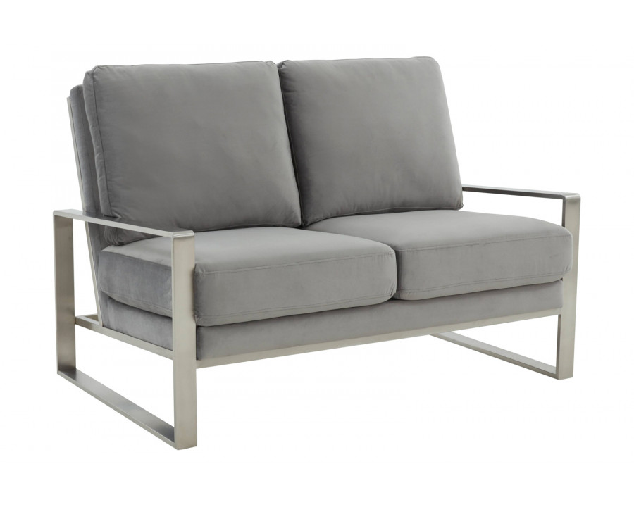 LeisureMod Jefferson Contemporary Modern Velvet Loveseat With Silver Frame - Light Gray