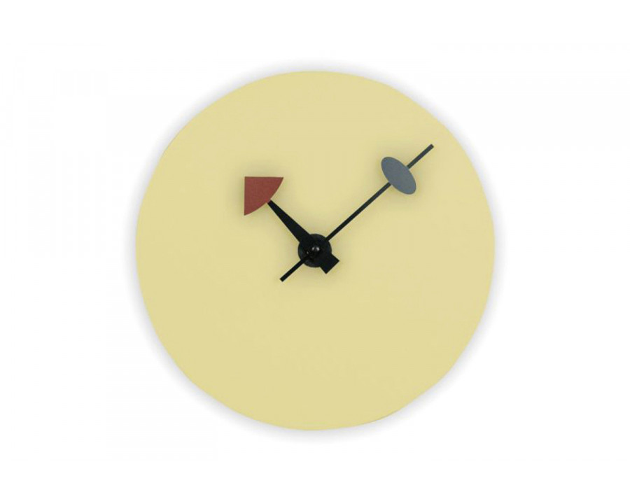 LeisureMod Manchester Modern Round Silent Non-Ticking Wall Clock - Cream