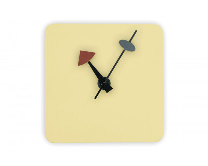 LeisureMod Manchester Modern Square Silent Non-Ticking Wall Clock