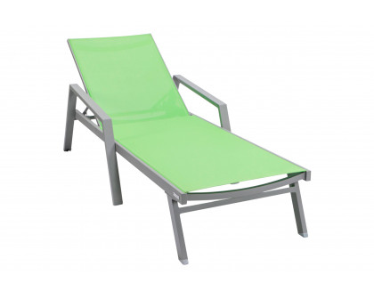 LeisureMod Marlin Modern Gray Aluminum Outdoor Chaise Lounge Chair With Arms and Square Fire Pit Side Table for Patio - Green