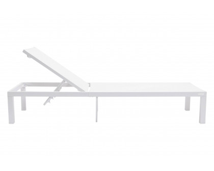 LeisureMod Marlin Modern White Aluminum Outdoor Patio Chaise Lounge Chair with Square Fire Pit Side Table - White