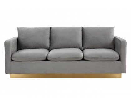 LeisureMod Nervo Modern Mid-Century Upholstered Velvet Sofa with Gold Base - Light Gray