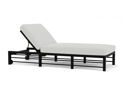 Lloyd Flanders™ Southport Chaise  - White, Loveboat Mint