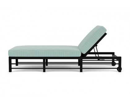 Lloyd Flanders™ Southport Chaise  - Linen, Unearth Dew