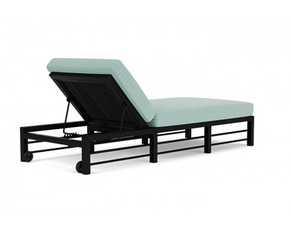 Lloyd Flanders™ Southport Chaise  - Ebony, Unearth Dew