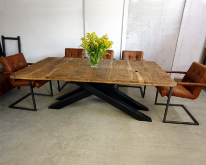 Maxima - Otto Oak Wood Dining Table in Oak Wood/Metal