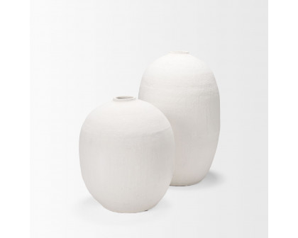 Mercana Karakum I Short Textured Ceramic Vase - White