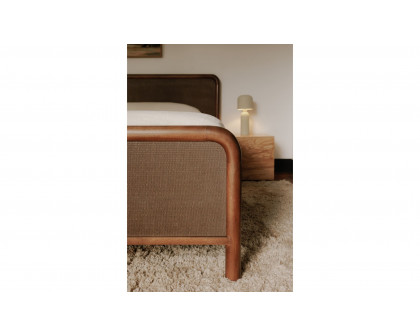 Moe's Rye Modern Bed - Warm Brown