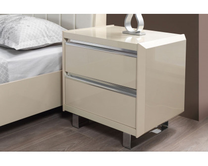 Nova - Viola Cream High Gloss Lacquer 4-Piece Queen Bedroom Set