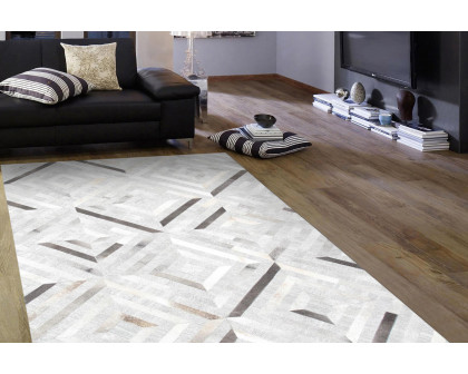 Pasargad Geometric Silver Cowhide Rug (PTX-3104 4X6) - 48'' x 72''