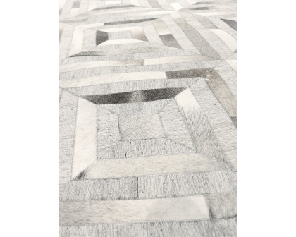 Pasargad Galaxy Collection Cowhide Cowhide/Sari Silk Area Rug - Silver, 60" x 96" (ptx-3104 5x8)