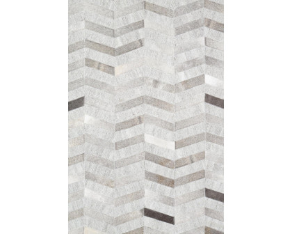 Pasargad Chevron Silver Cowhide Rug (PTX-3105 5X8) - 60'' x 96''