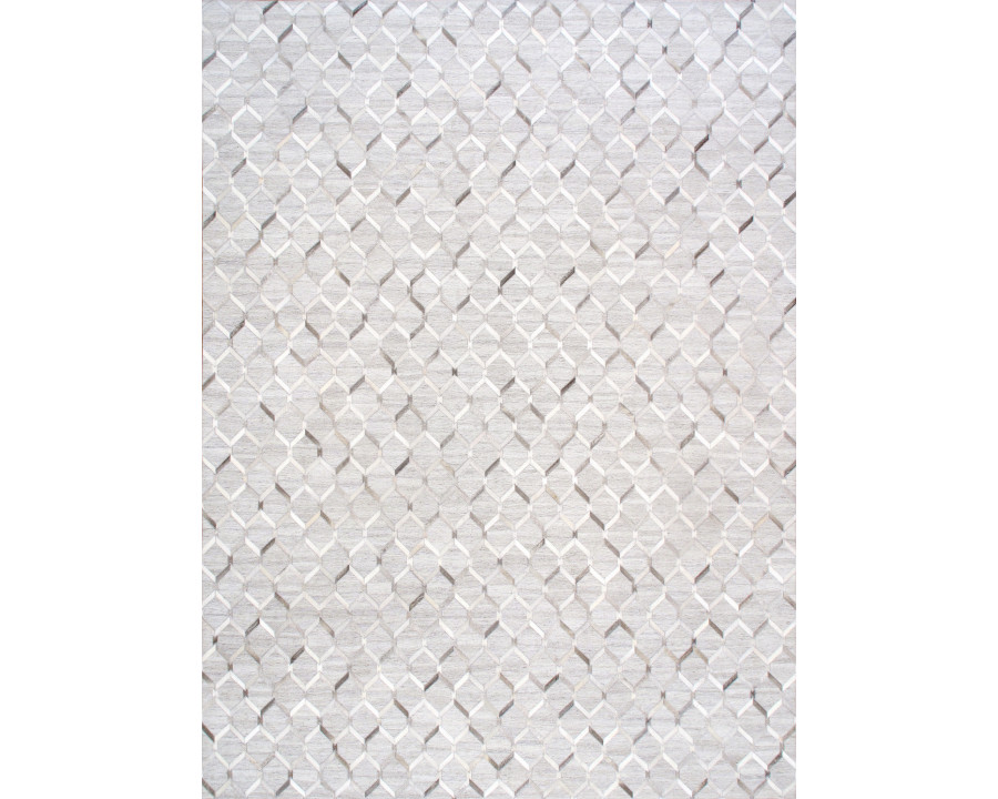 Pasargad - Galaxy Collection Cowhide Cowhide/Sari Silk Area Rug in Silver/Gray, 72" x 108" (ptx-3284 6x9)