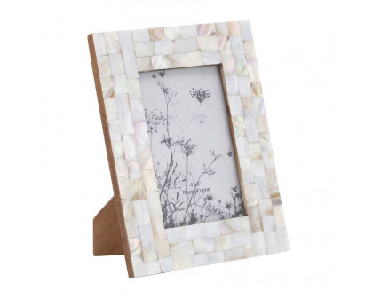 Sagebrook 4"x6" Resin Capiz Design Photo Frame