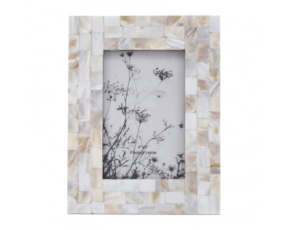 Sagebrook 4"x6" Resin Capiz Design Photo Frame