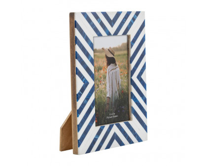 Sagebrook - 4"x6" Resin Striped Photo Frame in Blue