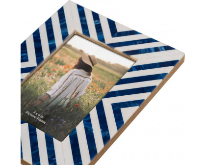 Sagebrook - 4"x6" Resin Striped Photo Frame in Blue