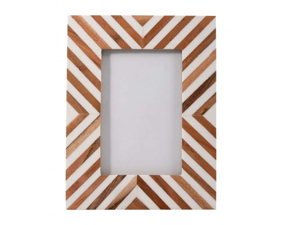 Sagebrook - 4"x6" Resin Herringbone Lines Photo Frame in White/Wood