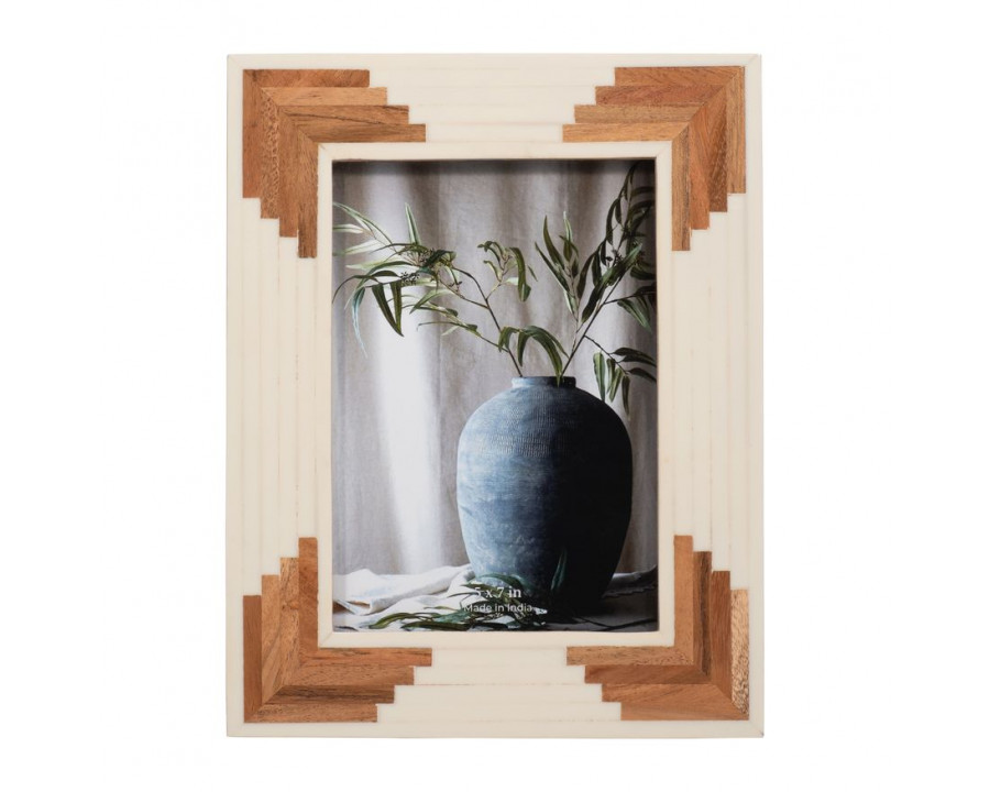 Sagebrook 5"x7" Resin Cascading Wood Photo Frame - White