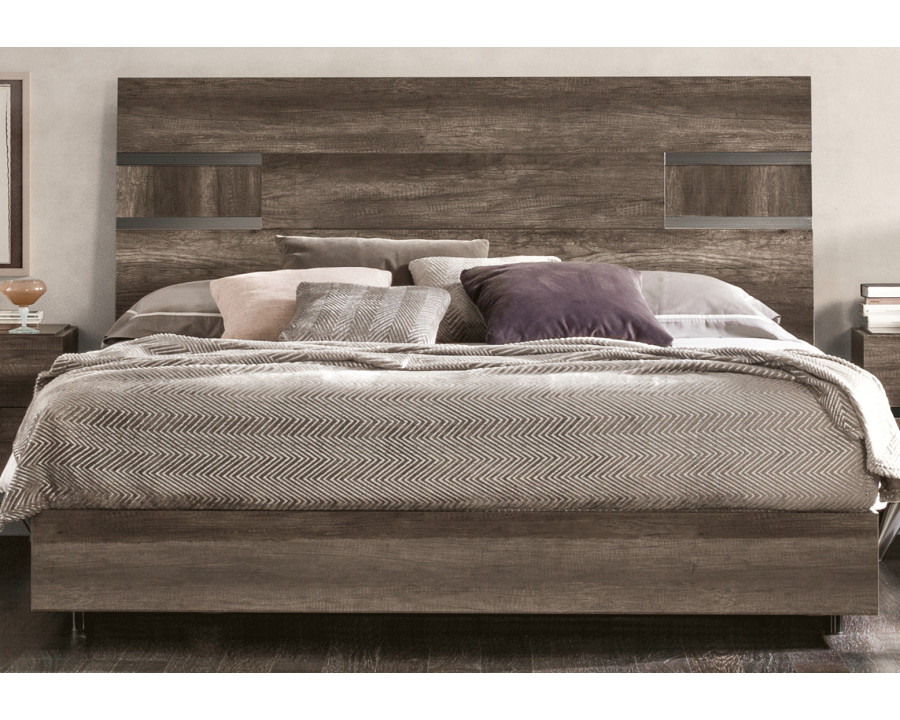 Status Medea Queen Size Bed