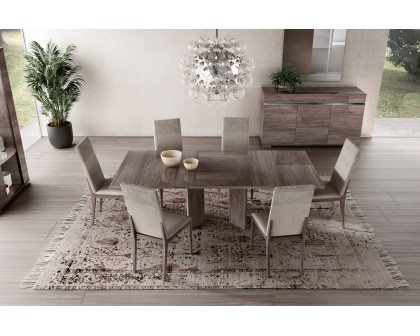 Status - Viola Dining Table