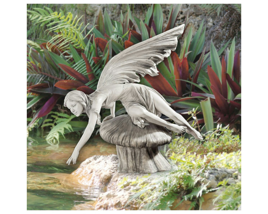 Toscano - The Daydream Fairy Sculpture