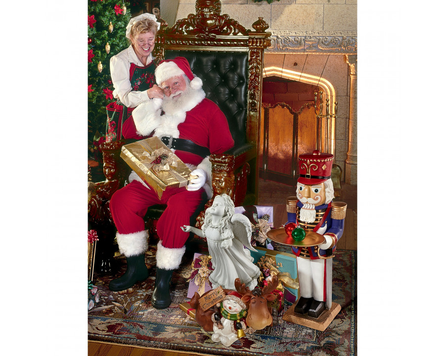 Toscano - Nutcracker Soldier Holiday Butler Sculptural Pedestal Table in Designer Resin