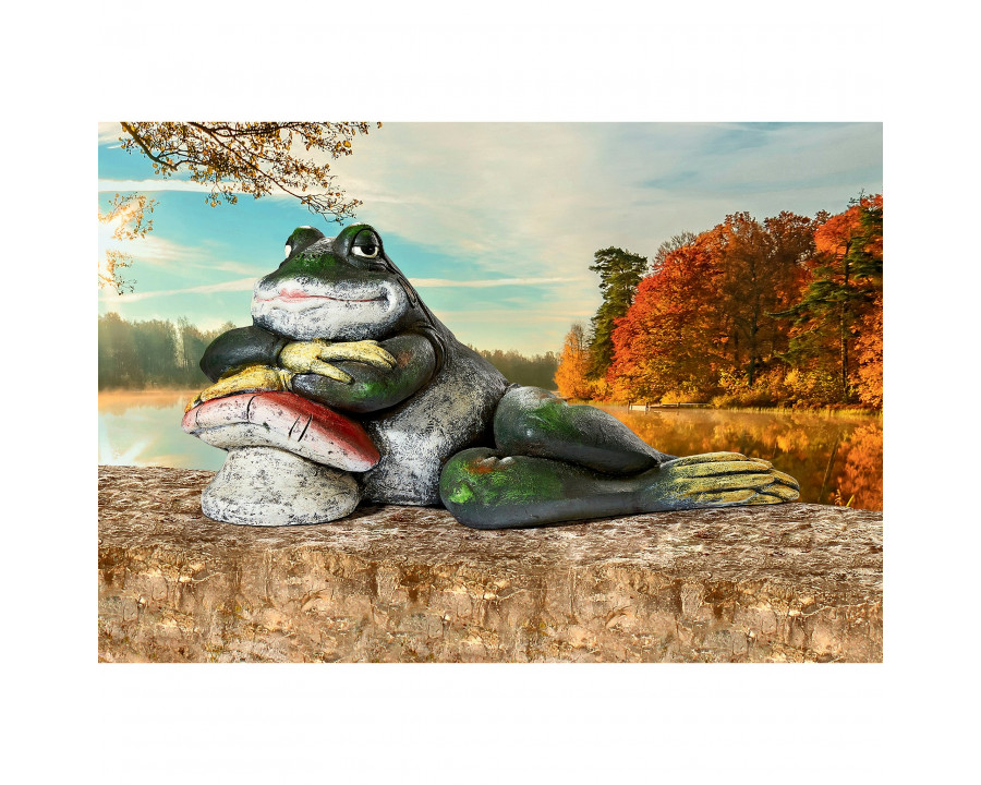 Toscano - Bert the Flirtatious Frog Garden Toad Statue