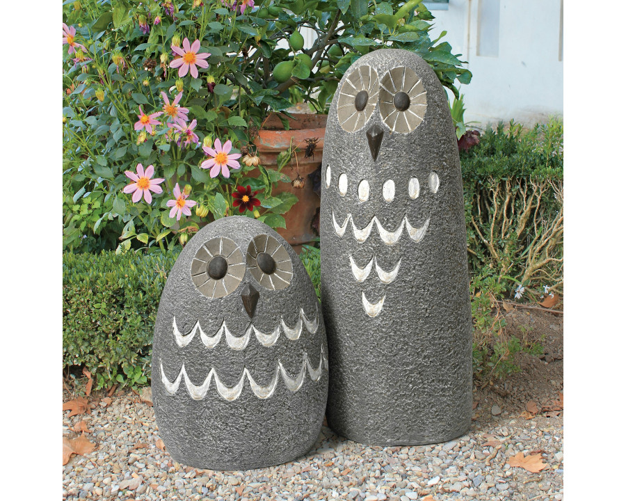 Toscano - Set of 2 Ogling Outdoor Owls Garden Statues