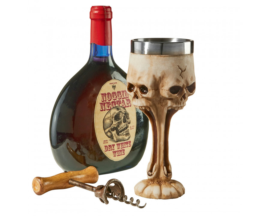 Toscano - Gothic Scare Skull Goblet