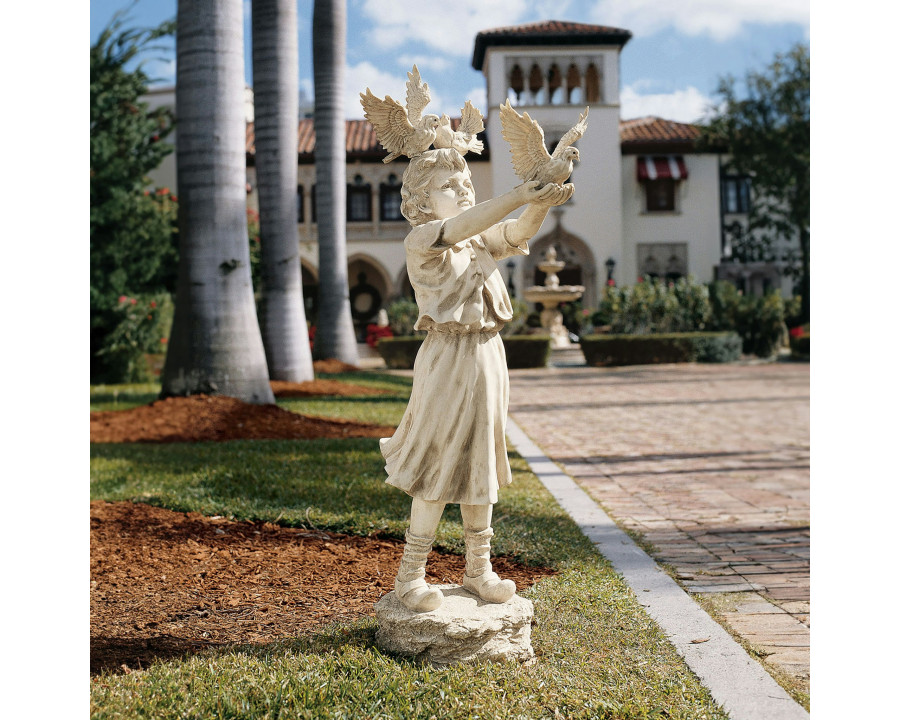 Toscano - The Doves of Saint Mark Square Child Garden Statue