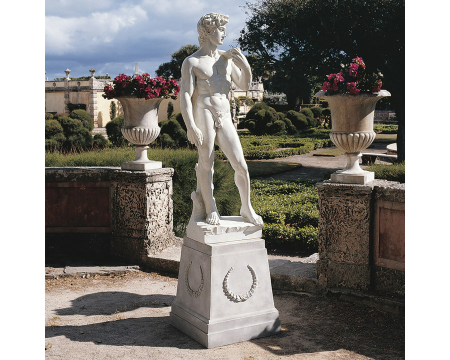 Toscano - David Grande Garden Statue