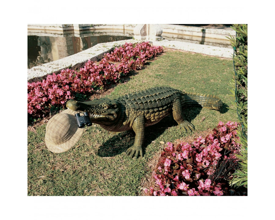 Toscano - The Gargantuan Garden Gator Statue