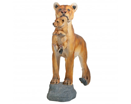 Toscano - Lioness with Cub Garden Statue