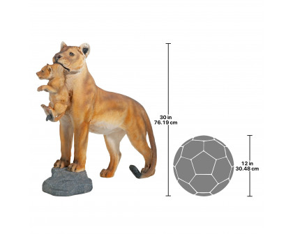 Toscano - Lioness with Cub Garden Statue