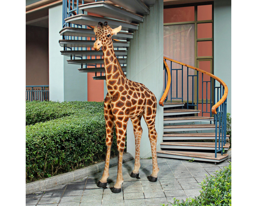 Toscano - Baako Grand Scale Baby Giraffe Garden Statue