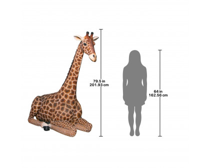 Toscano - Dakarai Grande-Scale Sitting Giraffe Garden Statue