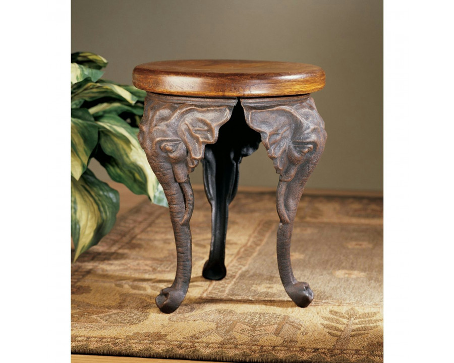 Toscano - Three Elephants of Timbe Sculptural Footstool in Rust, Cast Iron