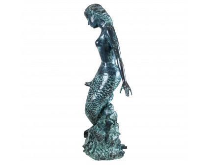 Toscano - Goddess of the Sea Mermaid of the Isles Spitting Garden Statue