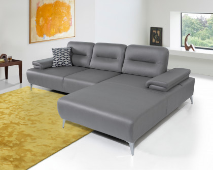 Whiteline - Ruslan Sectional in Light Gray