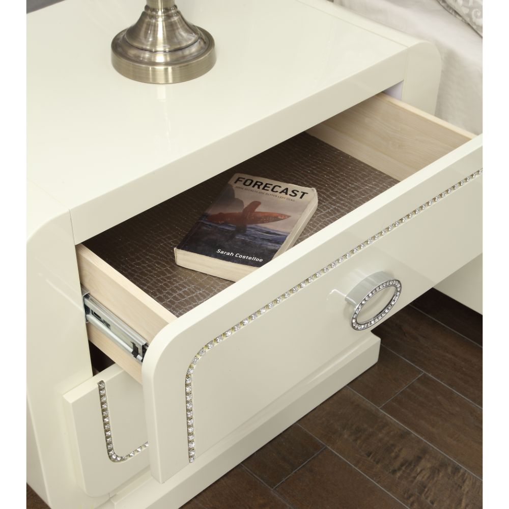 ACME - Bellagio Nightstand in Ivory High Gloss